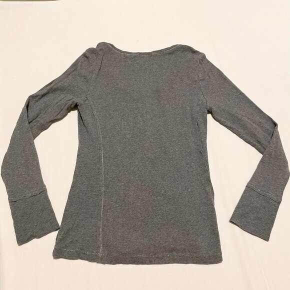 Guess Grey Long Sleeve Top Womens Size Medium Shirt - Picture 10 of 16